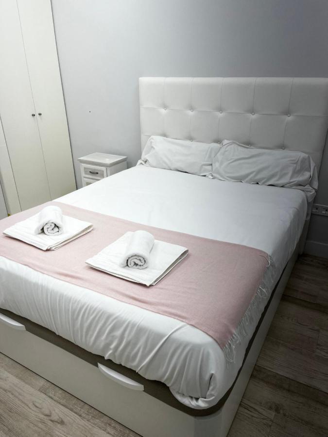 Apartmán Exyca Tetuan Madrid Exteriér fotografie